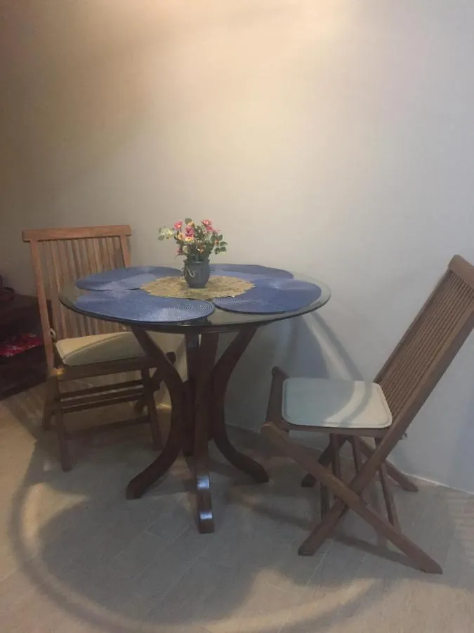 Deckbett Stay Manila
